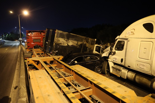 Sau vụ tai nạn liên hoàn trên cầu Phú Mỹ, CSGT TP.HCM cảnh báo quan trọng- Ảnh 4.