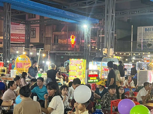 Phố ẩm thực Di&ecirc;n Hồng - Qu&agrave; của phố tr&ecirc;n cao nguy&ecirc;n- Ảnh 9.