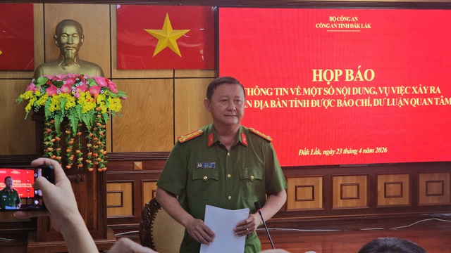 Vụ nam sinh lớp 12 tử vong ở Đắk Lắk: Khởi tố c&aacute;n bộ CSGT  - Ảnh 1.