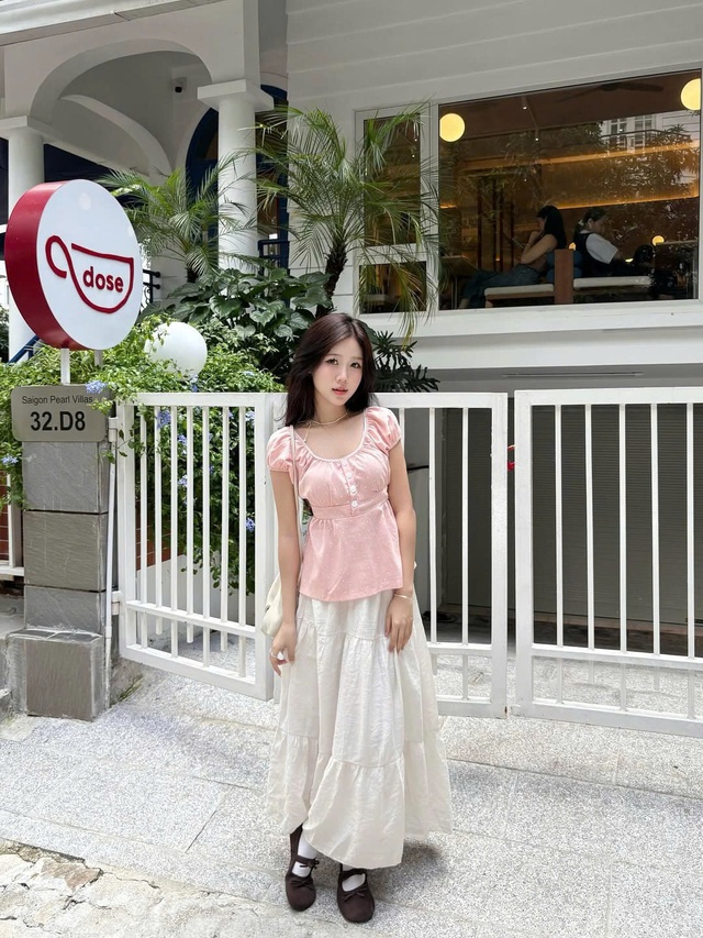 Phối trang phục màu hồng sao cho thanh lịch mà không sến- Ảnh 7.