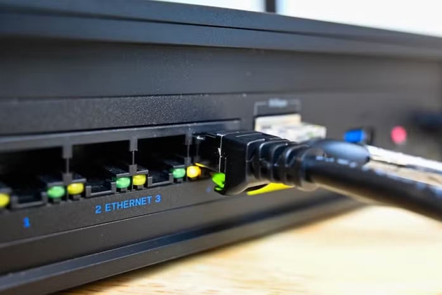 Wi-Fi đang l&agrave; 'kẻ th&ugrave; thầm lặng' của nh&agrave; th&ocirc;ng minh? - Ảnh 2.