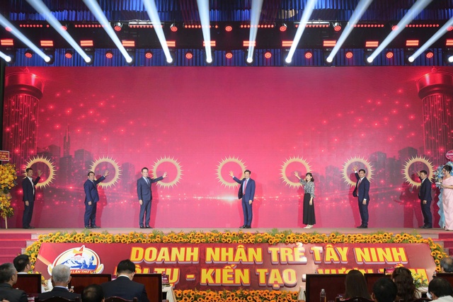 T&ocirc;i thực sự bị cuốn h&uacute;t bởi Diễn đ&agrave;n Kinh tế tư nh&acirc;n Việt Nam 2026 - Ảnh 2.