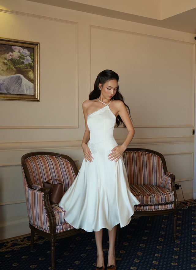 Nghỉ dưỡng mùa hè mặc gì để vừa mát vừa sang?- Ảnh 7.