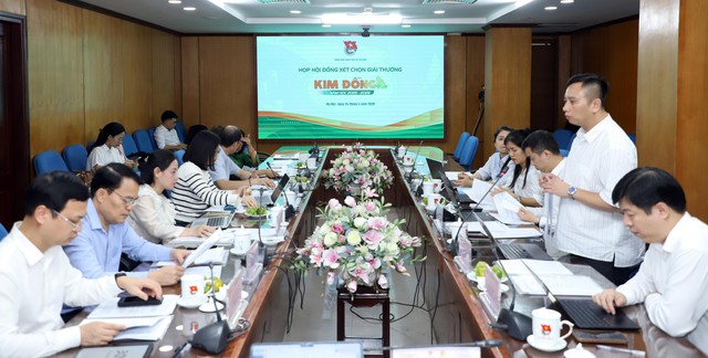 Họp Hội đồng x&eacute;t trao Giải thưởng C&aacute;nh &eacute;n hồng v&agrave; Giải thưởng Kim Đồng  - Ảnh 3.