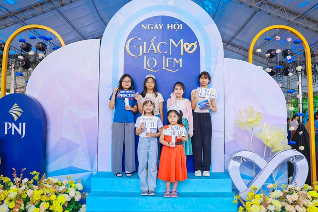 Dự &aacute;n 'Giấc Mơ Lọ Lem' được vinh danh tại Global CSR & ESG Summit & Awards 2026- Ảnh 5.