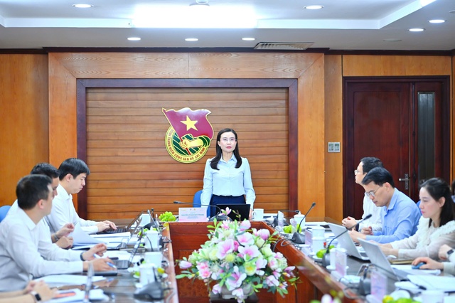 Họp Hội đồng x&eacute;t trao Giải thưởng C&aacute;nh &eacute;n hồng v&agrave; Giải thưởng Kim Đồng - Ảnh 1.