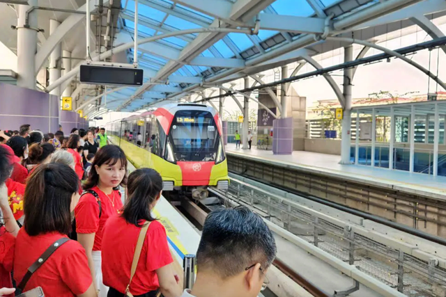 H&agrave; Nội miễn ph&iacute; xe bu&yacute;t, t&agrave;u metro trong 7 ng&agrave;y nghỉ lễ Giỗ tổ v&agrave; 30.4-1.5- Ảnh 1.