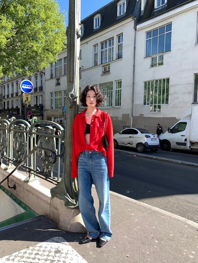 Dễ mặc, dễ phối - quần jeans ống rộng làm mới cả tủ đồ hè- Ảnh 5.