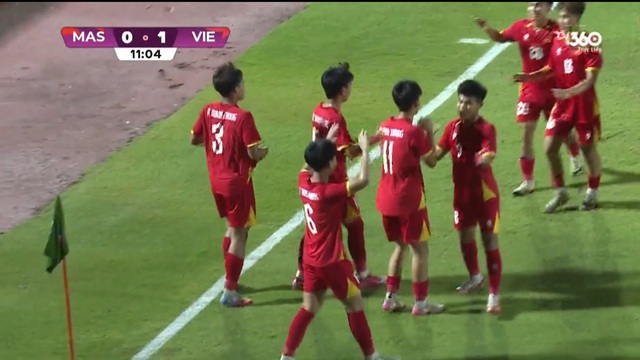 Thắng đậm Malaysia, U.17 Việt Nam lần thứ tư v&ocirc; địch Đ&ocirc;ng Nam &Aacute;: VFF thưởng lớn 1,1 tỉ đồng- Ảnh 2.