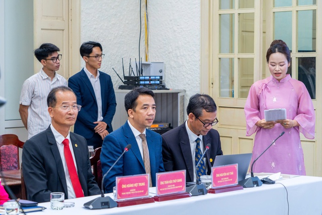 Bảo tàng Pháp thỏa thuận chuyển giao tài liệu quý về Hoàng thành cho Huế- Ảnh 3.