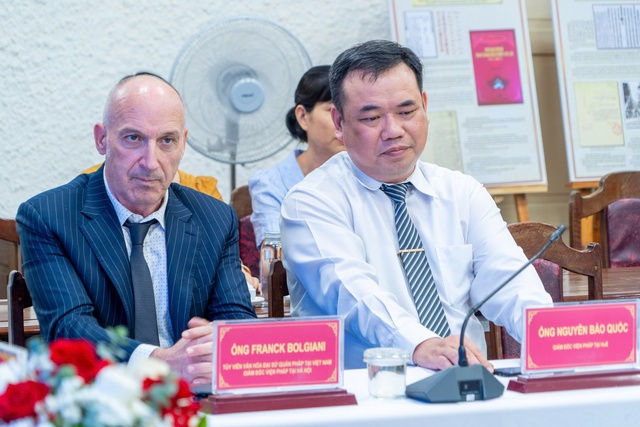 Bảo tàng Pháp thỏa thuận chuyển giao tài liệu quý về Hoàng thành cho Huế- Ảnh 2.