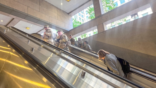  Tổng thống Trump có sắp suy giảm quyền lực ? - Ảnh 2.