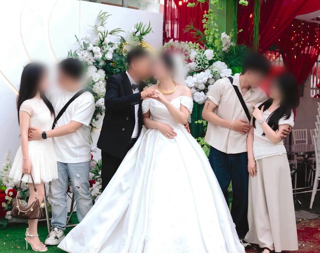 &lsquo;M&ocirc;n đăng hộ đối&rsquo; kiểu người trẻ: Kh&ocirc;ng gi&agrave;u vẫn cưới, miễn c&ugrave;ng hệ gi&aacute; trị - Ảnh 2.