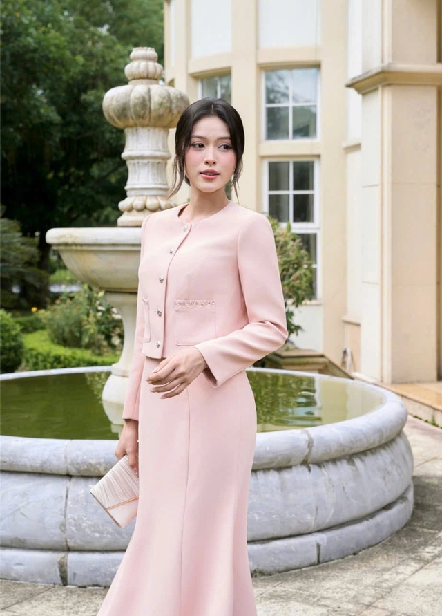 Chân váy đuôi cá, biểu tượng của vẻ đẹp đầy quyền lực- Ảnh 3.