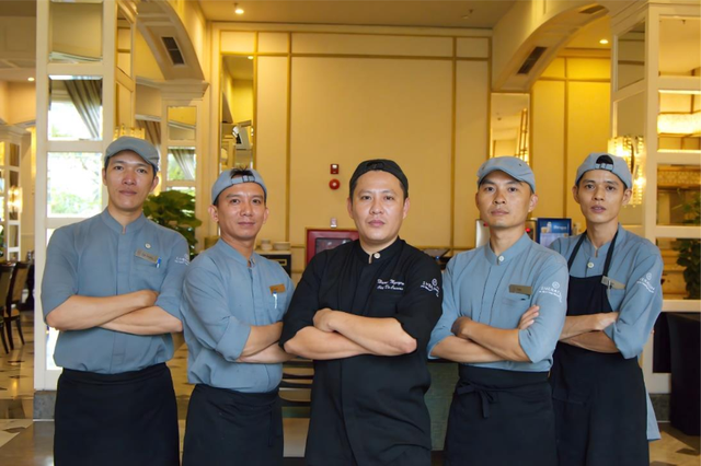 Hành trình hè trọn vẹn từ Huế trầm mặc đến Phú Quốc, TP.HCM sôi động- Ảnh 18.