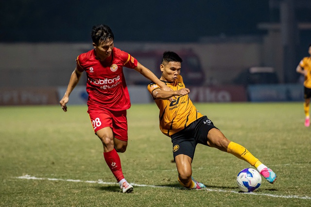 Sao U.23 Việt Nam ghi b&agrave;n qu&yacute; hơn v&agrave;ng, Thanh H&oacute;a quật ng&atilde; PVF-CAND: Sắp trụ hạng th&agrave;nh c&ocirc;ng! - Ảnh 1.