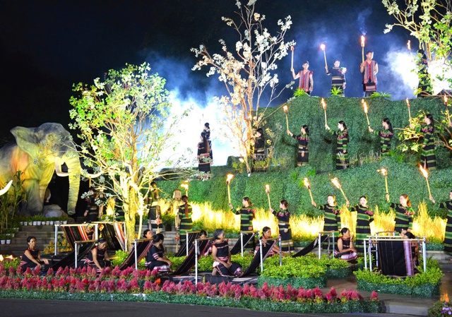 'Đại ng&agrave;n reo' lan tỏa phong vị văn h&oacute;a cao nguy&ecirc;n- Ảnh 3.