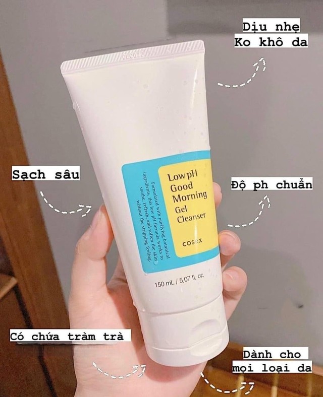 Top 7 sữa rửa mặt cho da dầu mụn sạch s&acirc;u, giảm b&oacute;ng nhờn d&ugrave; đang h&egrave; - Ảnh 11.