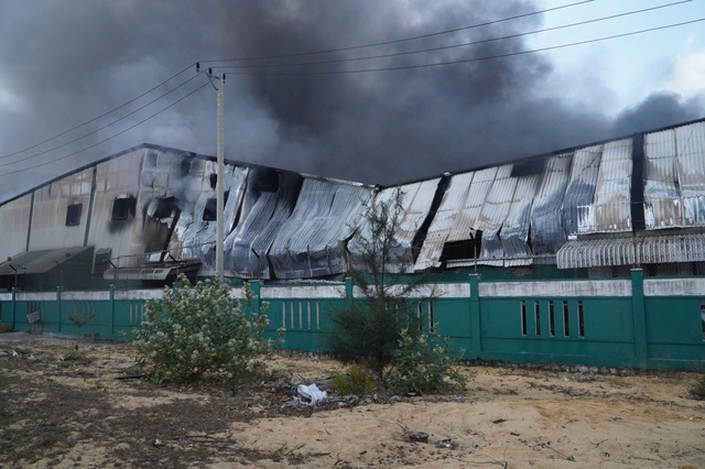 Ch&aacute;y lớn nh&agrave; xưởng ở Gia Lai, huy động nhiều lực lượng dập lửa, cứu t&agrave;i sản- Ảnh 4.