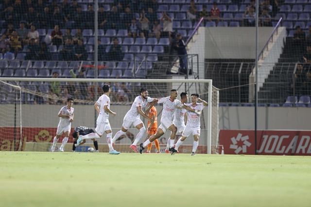  Số phận vẫn như ‘chỉ mành treo chuông’- Ảnh 3.