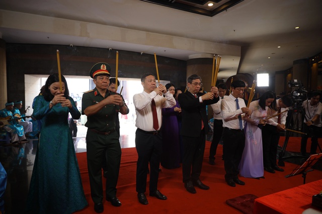 Mọi đường lối, ch&iacute;nh s&aacute;ch đều phải hướng về nh&acirc;n d&acirc;n - Ảnh 2.