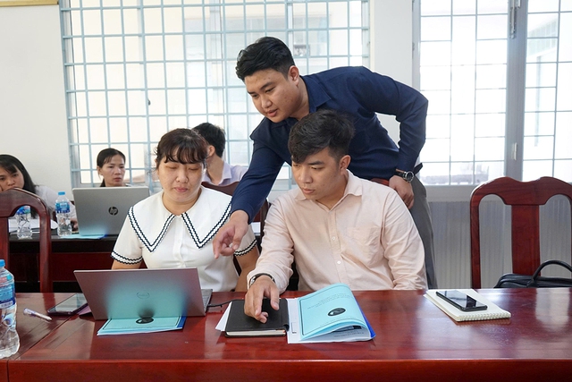 Số h&oacute;a thước đo đ&aacute;nh gi&aacute; c&ocirc;ng chức - Ảnh 2.