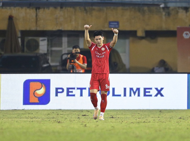 Đ&igrave;nh Bắc ghi b&agrave;n như&hellip; m&aacute;y, HLV Kim sớm định h&igrave;nh h&agrave;ng c&ocirc;ng đội tuyển Việt Nam- Ảnh 2.