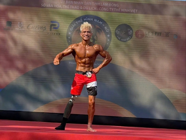 Vượt biến cố mất một ch&acirc;n, ch&agrave;ng trai nghị lực chinh phục s&agrave;n đấu thể h&igrave;nh   - Ảnh 4.