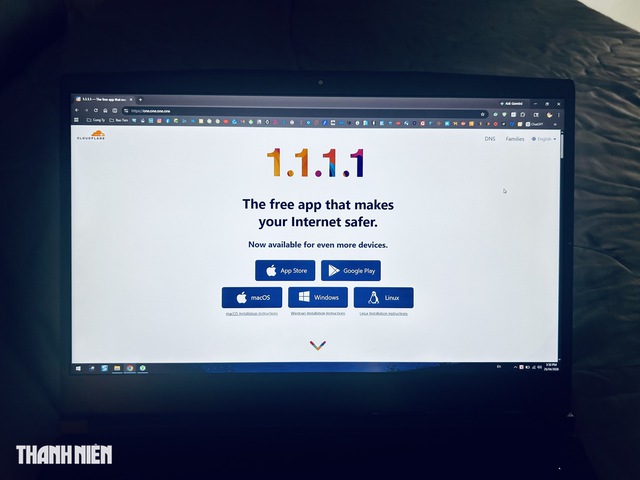 Bạn đang sử dụng DNS 1.1.1.1? H&atilde;y thay đổi ngay lập tức - Ảnh 1.
