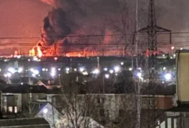 Chiến sự Ukraine ng&agrave;y 1.523: Kyiv thọc s&acirc;u v&agrave;o l&atilde;nh thổ Nga, Moscow đ&aacute;p trả - Ảnh 1.