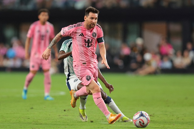 Messi v&agrave; Suarez vẫn chưa thể gi&uacute;p Inter Miami thắng tr&ecirc;n s&acirc;n nh&agrave; mới, vận son chưa đến- Ảnh 1.