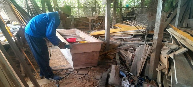 17 năm đ&oacute;ng &aacute;o quan miễn ph&iacute;- Ảnh 3.