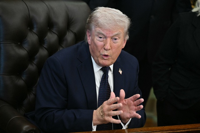 Tổng thống Trump mua tr&aacute;i phiếu trong nhiều lĩnh vực- Ảnh 1.