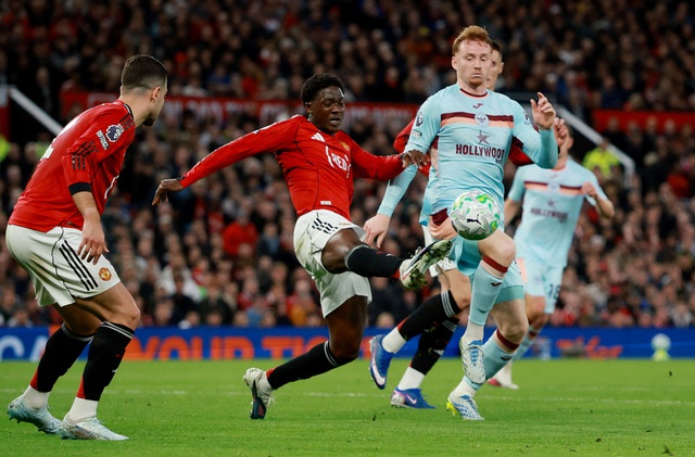 M.U thắng h&uacute; v&iacute;a &lsquo;khắc tinh&rsquo; Brentford, sẽ trở lại Champions League nếu l&agrave;m được điều n&agrave;y&hellip;- Ảnh 1.