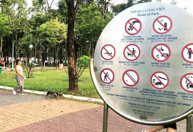 R&ugrave;ng m&igrave;nh cảnh ch&oacute; kh&ocirc;ng rọ m&otilde;m giữa m&ugrave;a nắng n&oacute;ng, nguy cơ dại bủa v&acirc;y- Ảnh 1.