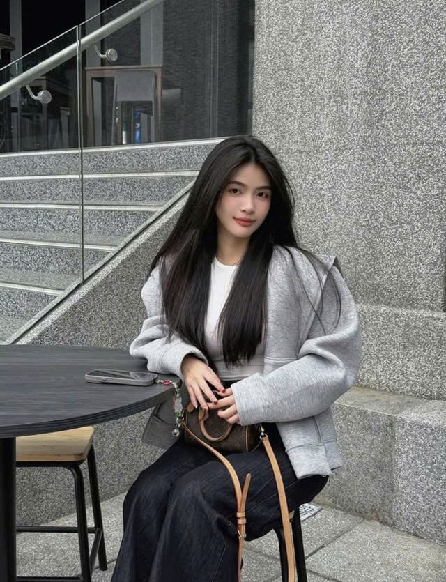 Sành điệu với những kiểu áo khoác đa dạng mọi phong cách- Ảnh 5.