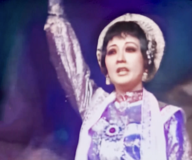 Nghệ sĩ thổn thức khi xem 'Tiếng trống M&ecirc; Linh' sau gần 50 năm- Ảnh 4.