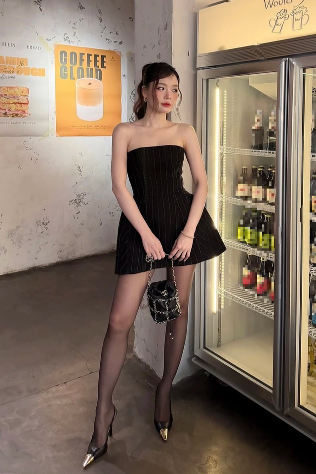 Đầm cúp ngực tôn lên đường nét cơ thể một cách tinh tế- Ảnh 2.