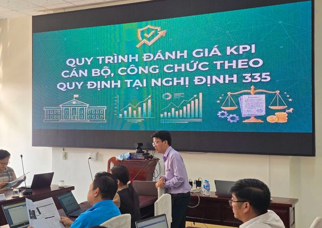 Số h&oacute;a thước đo đ&aacute;nh gi&aacute; c&ocirc;ng chức - Ảnh 5.