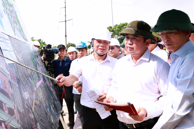 B&iacute; thư H&agrave; Nội 'chốt' tiến độ n&uacute;t giao 'dị dạng' 785 tỉ đồng- Ảnh 2.