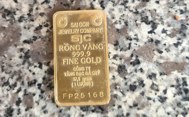 Cụ ông đi lạc trong rừng cùng 'thỏi vàng' được cứu giúp- Ảnh 3.