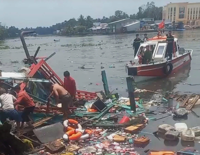 Nổ t&agrave;u thu mua hải sản ở An Giang, 5 người bị thương- Ảnh 2.