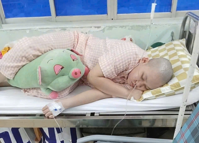 Trao hơn 510 triệu đồng bạn đọc giúp các hoàn cảnh khó khăn, bệnh tật- Ảnh 1.