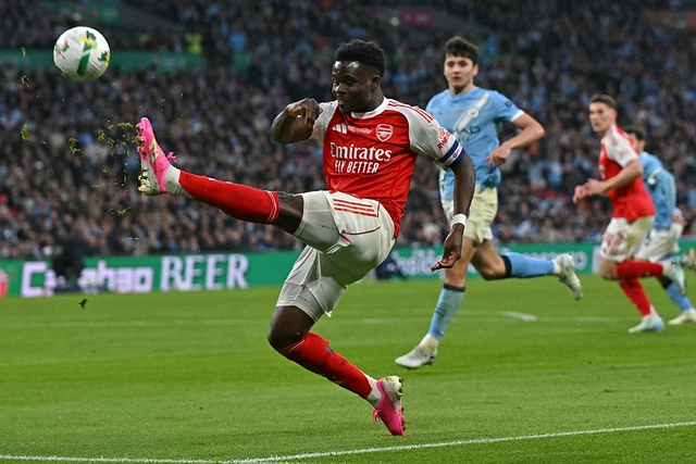 Arsenal: Được tất cả hoặc kh&ocirc;ng c&oacute; g&igrave;- Ảnh 1.