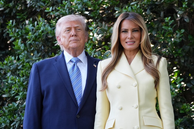 &Ocirc;ng Trump tức giận v&igrave; phu nh&acirc;n bị n&oacute;i đ&ugrave;a l&agrave; 'g&oacute;a phụ tương lai' - Ảnh 1.