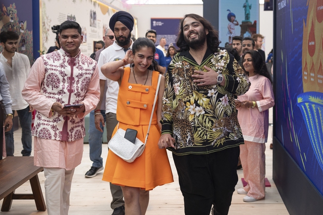 Con trai tỉ ph&uacute; Ấn Độ muốn nu&ocirc;i đ&agrave;n h&agrave; m&atilde; của tr&ugrave;m ma t&uacute;y Pablo Escobar - Ảnh 2.