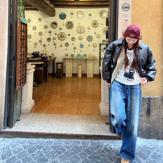 Thoải mái nhưng vẫn thời thượng với quần denim dáng rộng  - Ảnh 5.