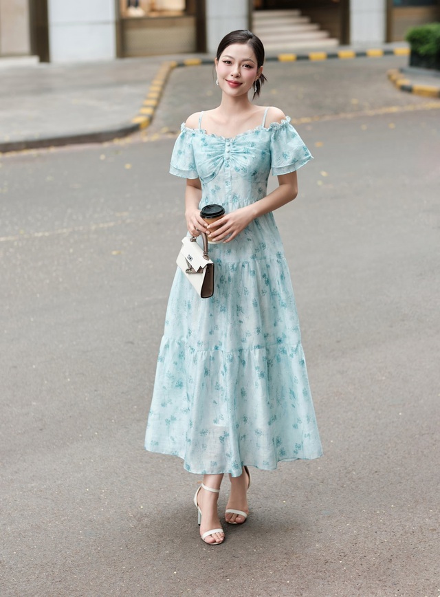 Diện váy hoa sao cho xinh mà không bị 'sến'? - Ảnh 8.