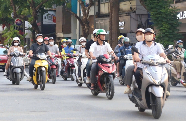 Người d&acirc;n gửi xe ở đ&acirc;u khi H&agrave; Nội cấm xe xăng v&agrave;o v&ugrave;ng l&otilde;i từ 1.7? - Ảnh 2.