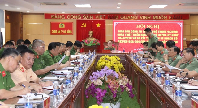 C&ocirc;ng an Đ&agrave; Nẵng đồng loạt siết chặt an ninh, giữ b&igrave;nh y&ecirc;n m&ugrave;a lễ hội - Ảnh 2.